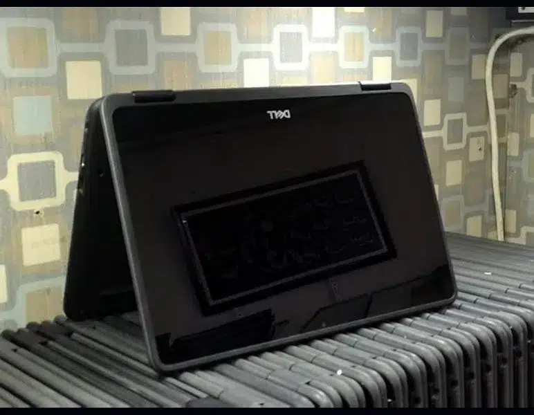 DELL LAPTOPS CHROMEBOOKS 4GBRAM 16GB SSD STORAGE TOUCH 360 WITH CHARG