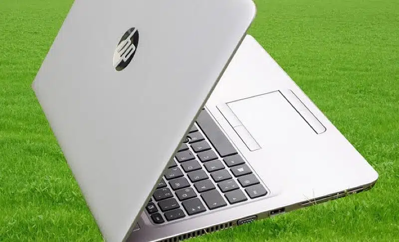 Hp i5 A10 8th Generation Laptop in 10/10 . Better than Lenovo , Dell