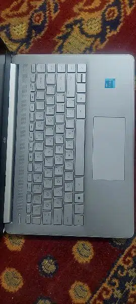 hp loptop i5th 6th generation 820