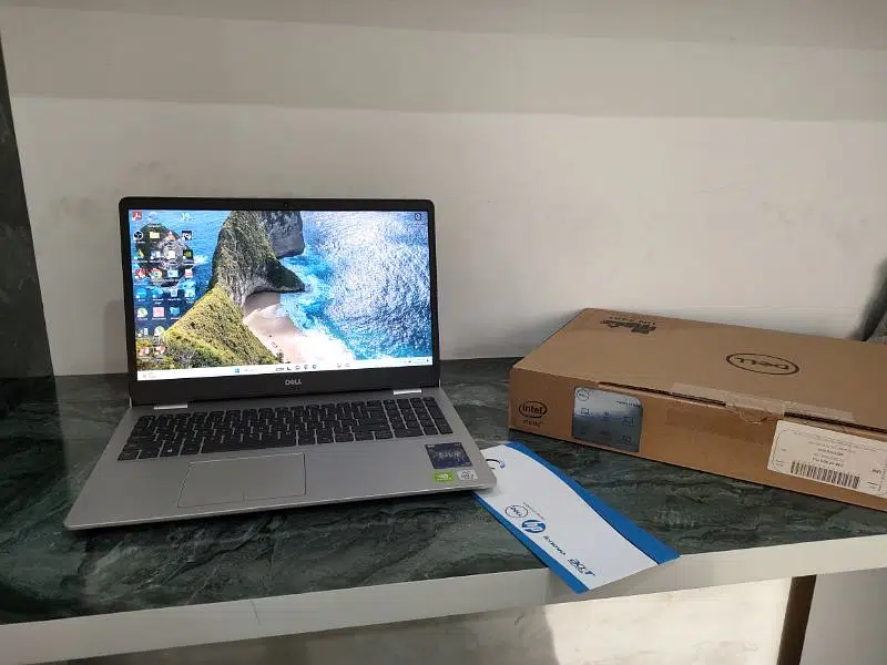 Dell Inspiron core i7 10th generation 5593 8gb/512gb ssd nvidia mx230