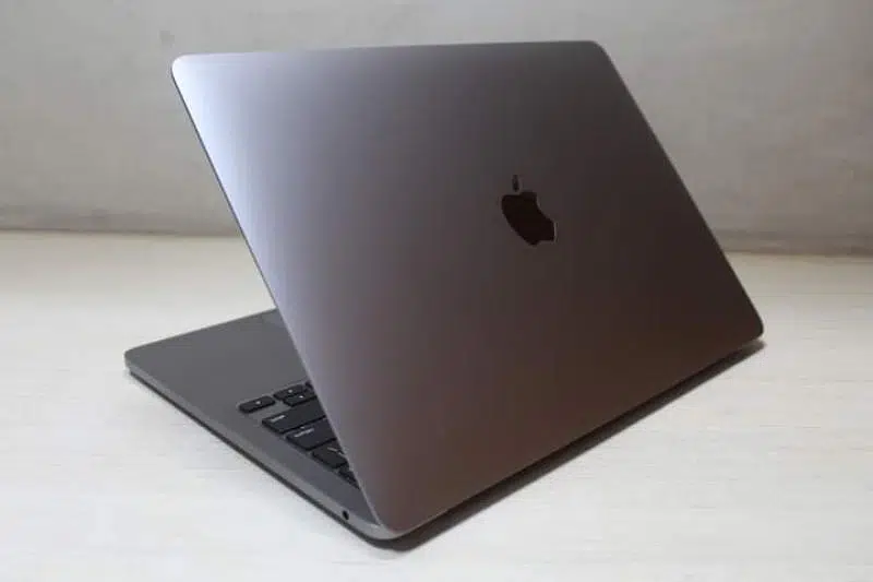 MacBook Pro M2 2022 For sale 