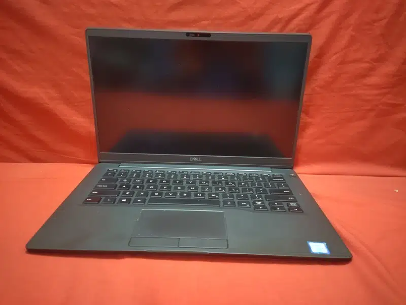 DELL latitude 7400