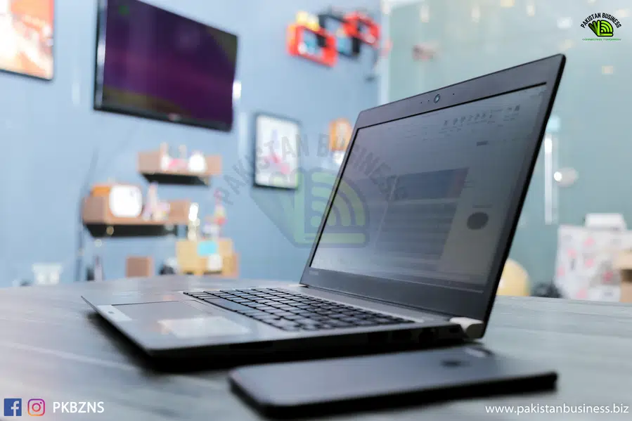 TOSHIBA PORTEGE Z30 A& C - Slim & Light Weight Laptop