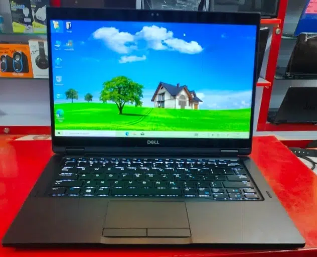 DELL LATITUDE 7390 2-in-1 CORE i7 GEN. 8th 16GB DDR4 RAM 256GB SSD TCH