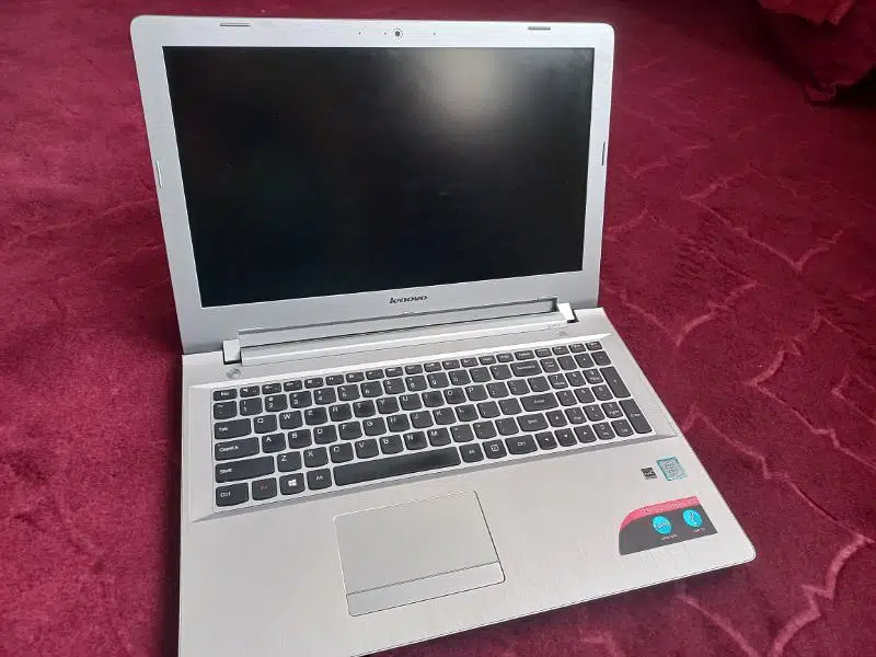 gaming laptop core i7 6thgen 4gb graphic card
