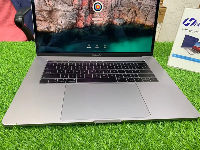 MacBook pro 2019 Core i9 for urgent sale out