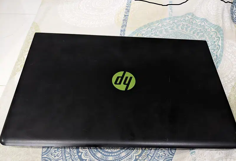 HP 2.8 GHz i7 RAM 12GB NVDIA 1050 Screen 15.6 inch SSD 128 GB