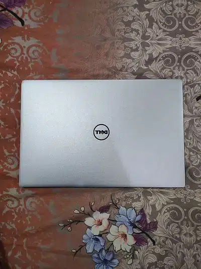 Dell Laptop core i7 is for sale - condition 100 percent ok hp i5 apple