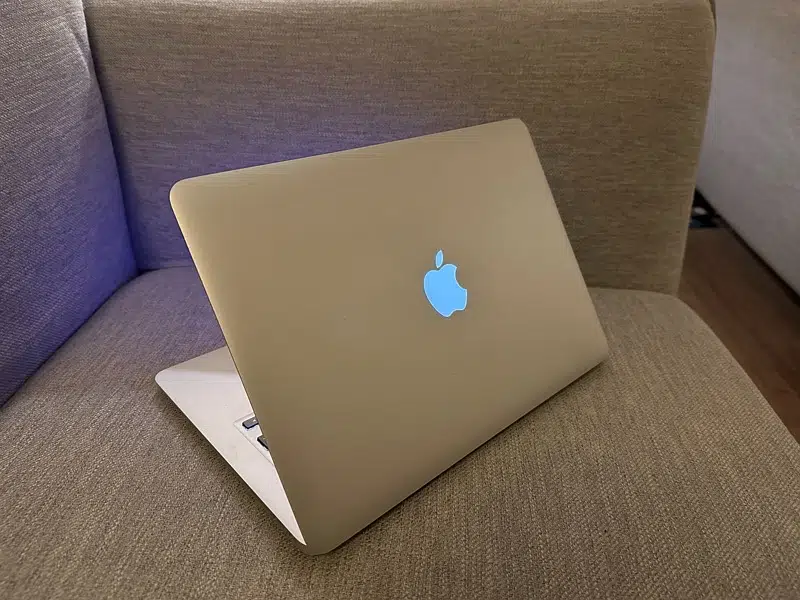 MacBook Air 2017 in 10/10 Condition