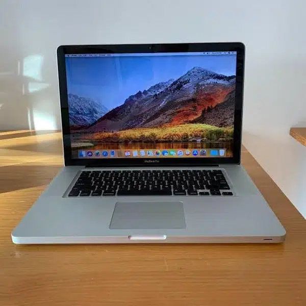 Macbook Pro 15.4Inch Core i5