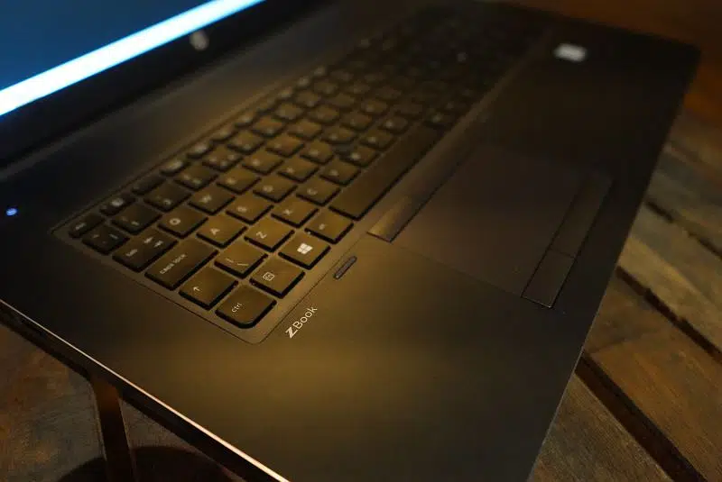 HP z book 17 g3