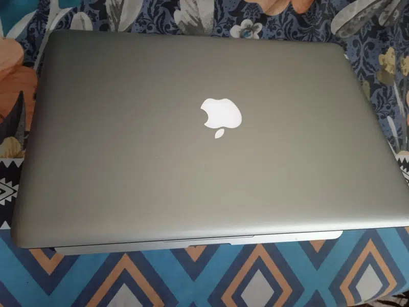Macbook Pro 2012Available in 10/9 Condition