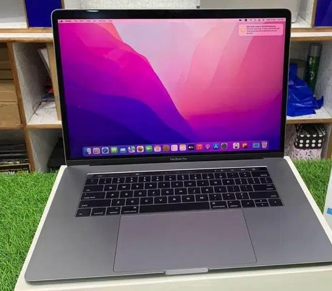MacBook pro 2016 15 inches available for sale 16/256