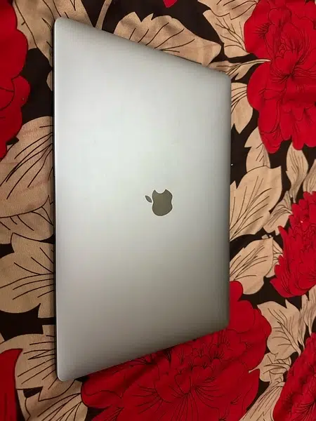 MACBOOK PRO 2017