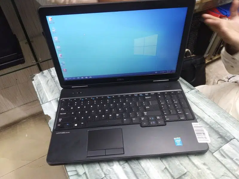 Just Like Brand New Dell E5540 Core i5 4th Generation For Sale