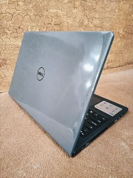 Dell Inspiron 15 3000 Intel Core i3-8130U TurboBoost Processor