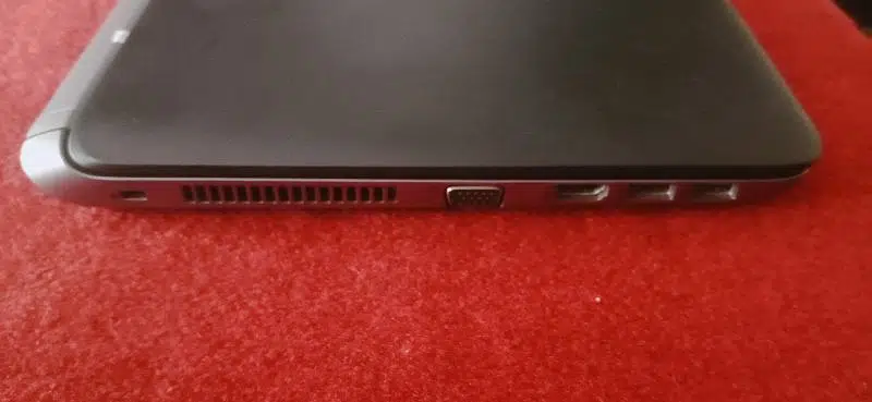 HP cori5 5 gen 8gb 128gb SSD fresh pic