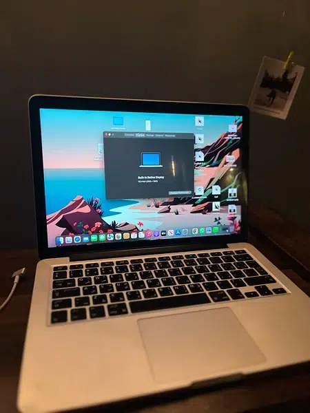 Apple Macbook Early 2015 Ratina Display