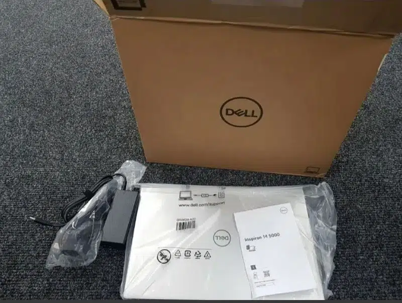 Dell Laptop Core i7 SSD With Complete Box