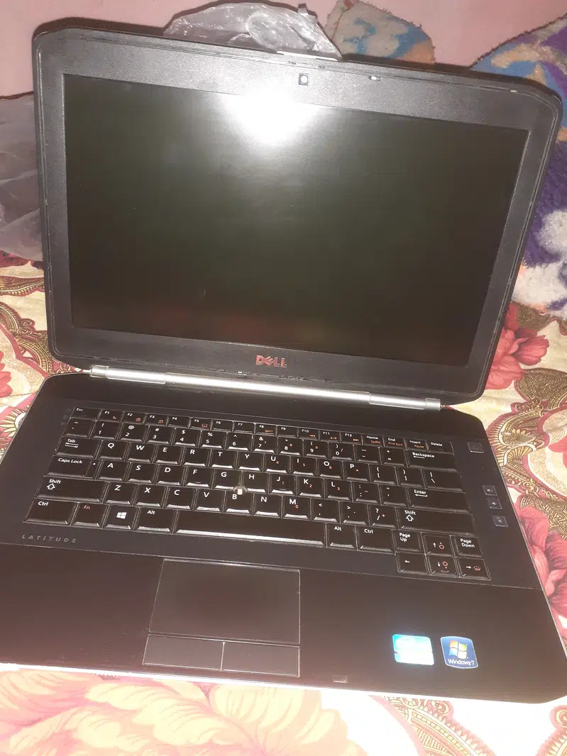 Laptop DELL corei5 2GB Ram 500GB hard drive battry 3.5hours brandnew