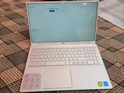 Dell laptop core i7 Perfect Working - nice hp Full ok i5 - apple + i3