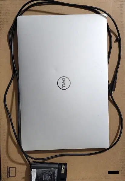 LATEST LAPTOP HP/ DELL CORE i7( Hp core i5 ) apple