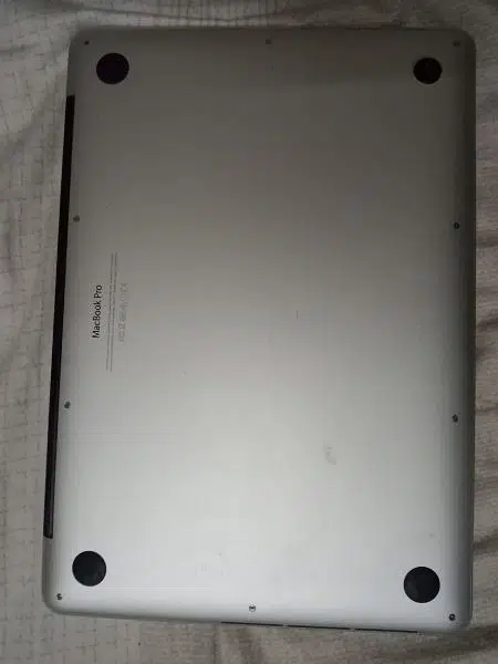 Apple MacBook pro Early 2015 , Core I7 3.1 GHz, 16 Gb Ram, 512gb SSD