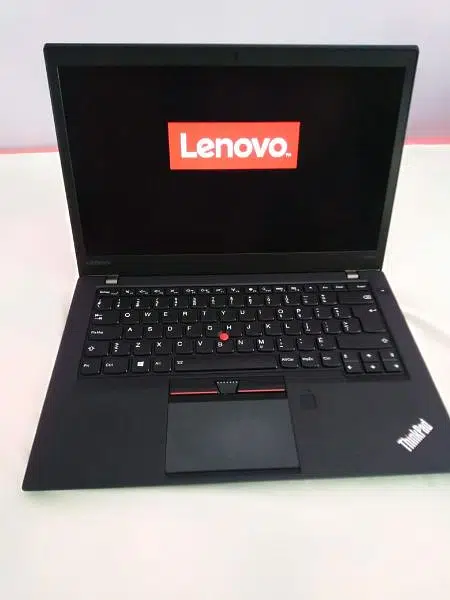 Lenovo Thinkpad i7 6th generation 8gbram 256gb ssd