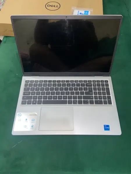 Dell inspiron (need to sell urgently)