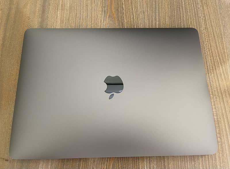 Macbook pro/Macbook pro 13inch 2019/Laptop/Apple mecbook