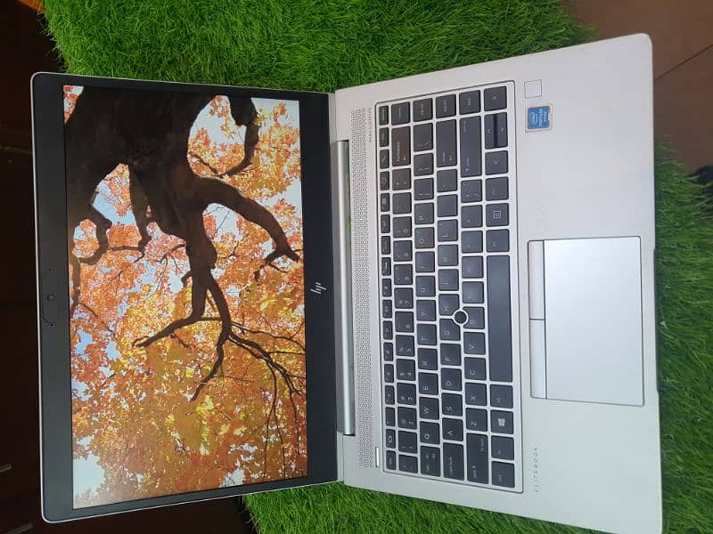 the laptop club