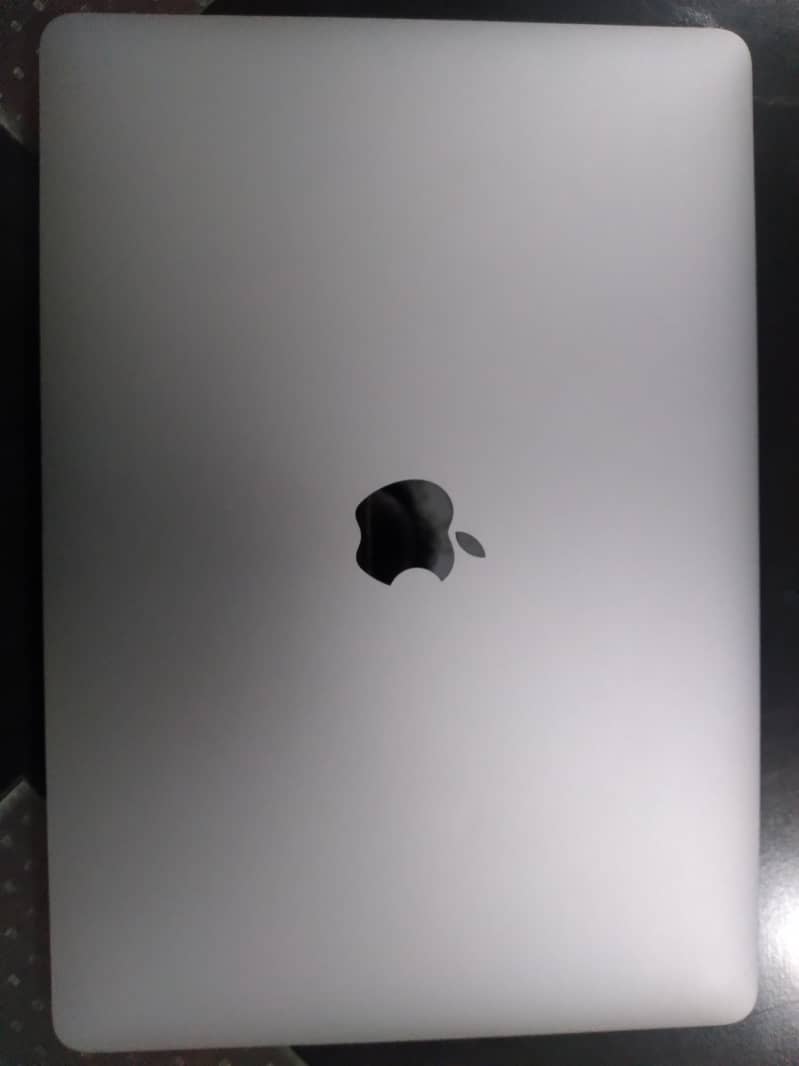 Macbook Pro M1 (8/512)