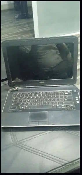 Core i5 Third Generatio Laptop. 128ssd Windows 10 Installed