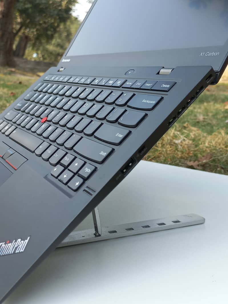 lenovo x1 carbon core i7 5th gen 8gb ram ultraslim 10/10 -:03018531671