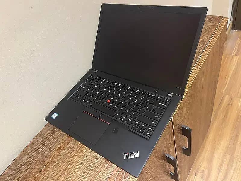 Lenovo T480s Intel Core i5-8th Gen