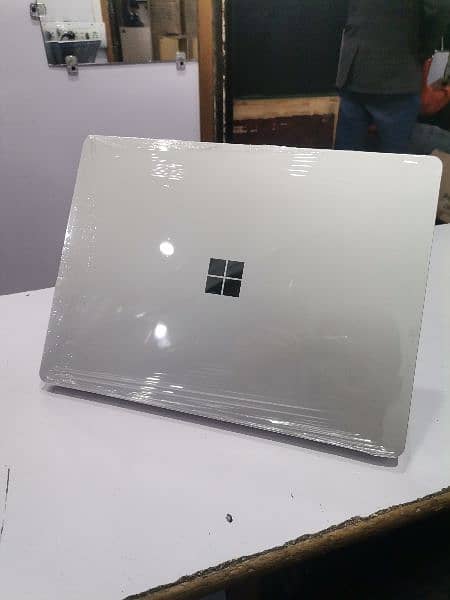 Microsoft surface go i5 10th gen 8gb 256gb ssd
