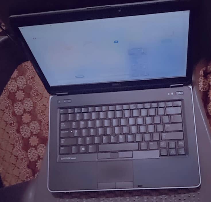 Dell Latitude E6440 i5 4th gen 4gb