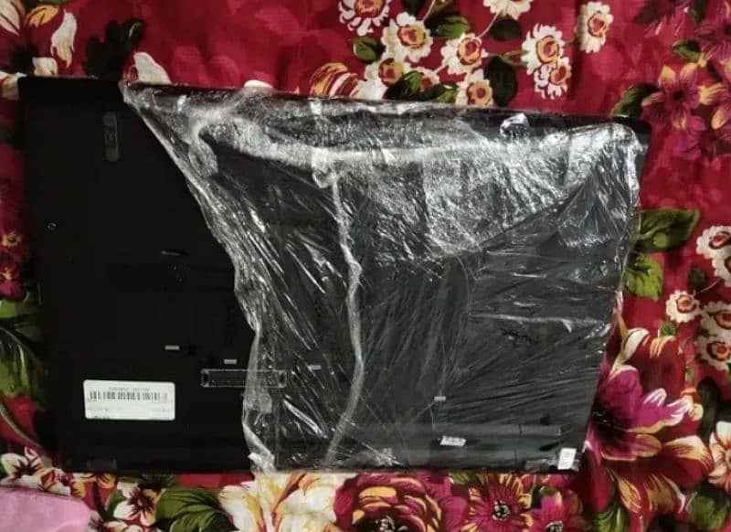 Lenovo core i5 4 gb with charger and Mouse