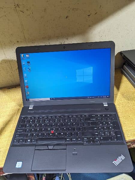 Lenovo E560 i5 6th 8GB DDR4 256GB SSD 15.6