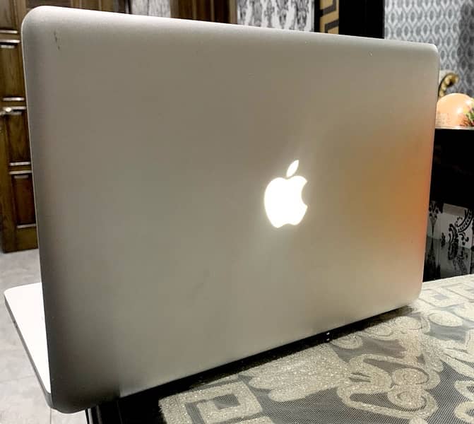 Apple Macbook Pro (13 inch, Mid 2010)