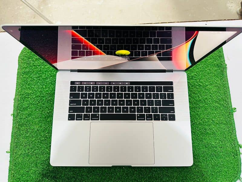 MacBook pro Cor i5 Model Sale 0322*0926186