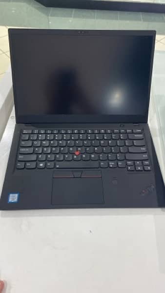 Lenovo x1 carbon 8th gen like new ci7