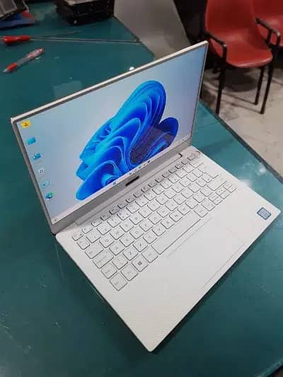 Dell laptop ( core i7 ) laptop, i3 Hp i5 brand new apple