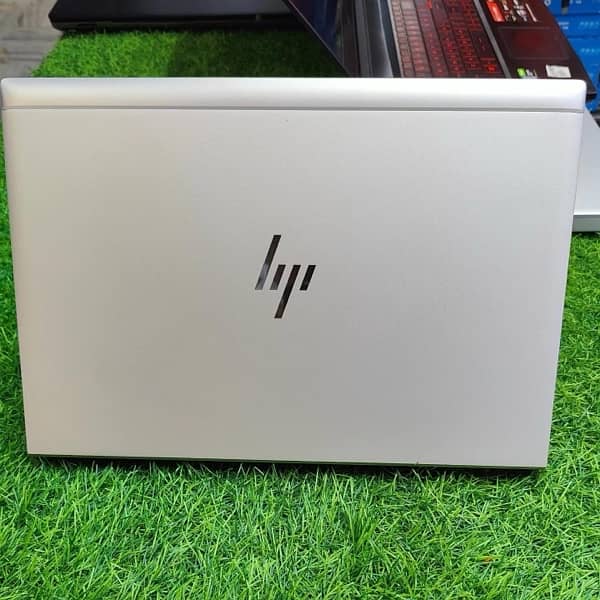 Hp Elitebook 830 g5/g7 |  840 g7 | 1030 g2 x360 (read complete add)