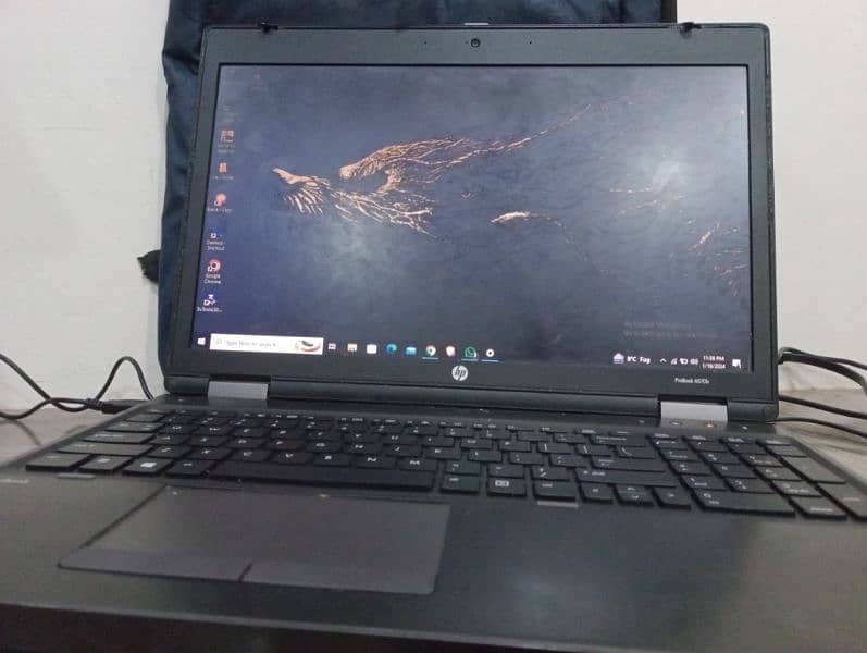 HP i5 3rd generation 8  256 SSD