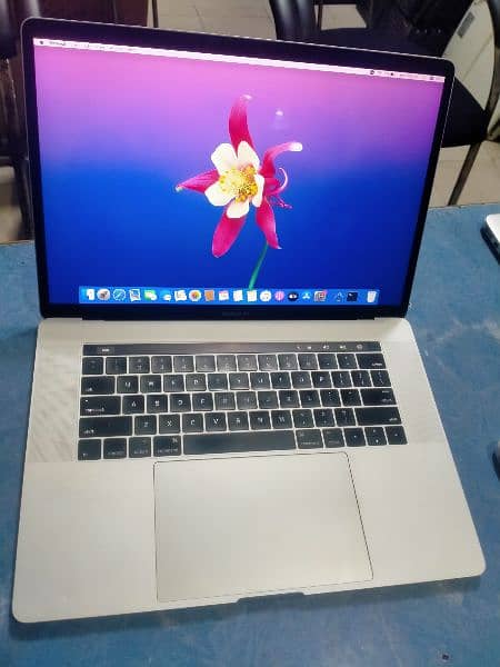 Apple MacBook 2016  15