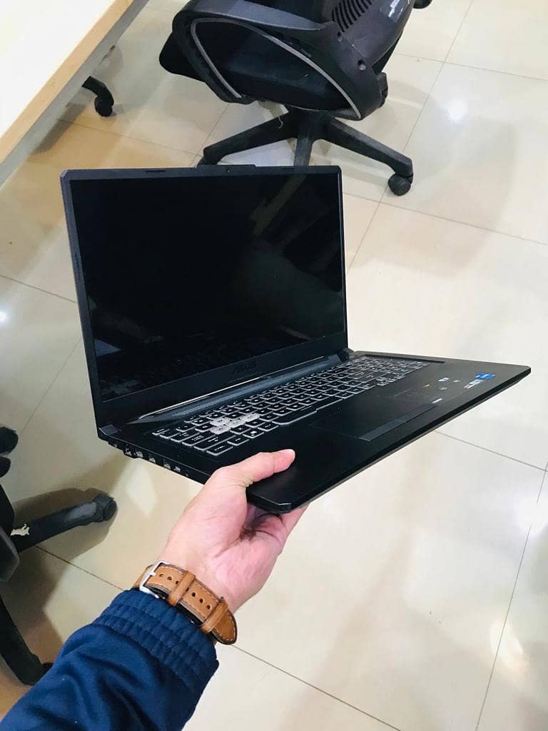 ASUS TUF GAMING F17