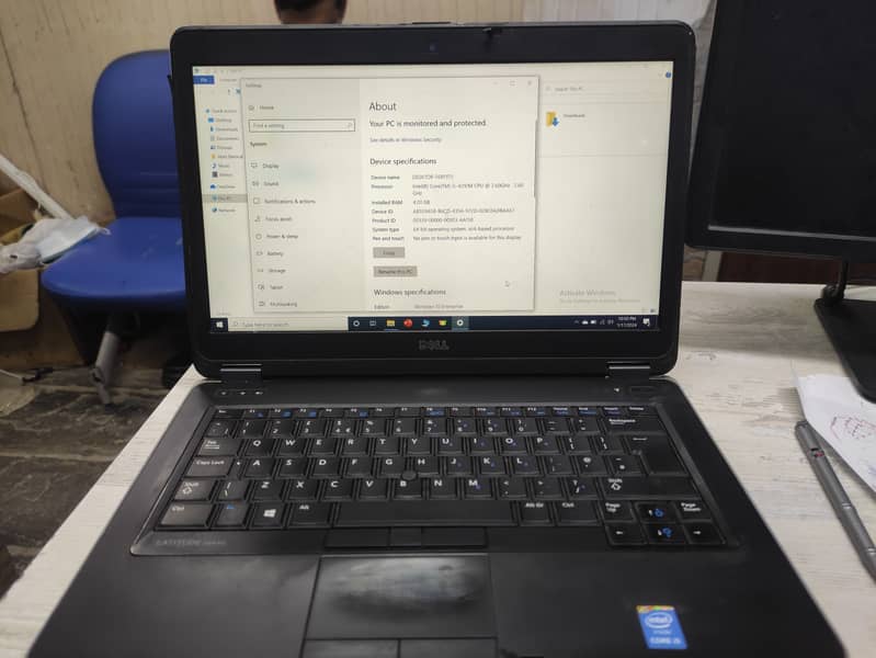Latitude E6440