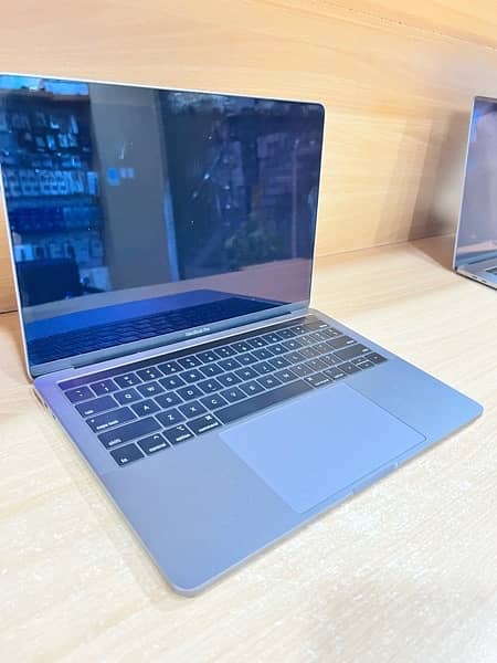 Apple MacBook Pro 2019 and 2018 13 inch