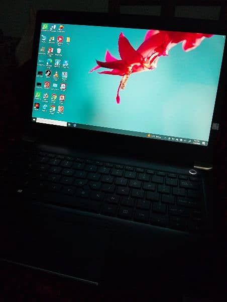 Toshiba-Q196RTJ 16 Gb ram core i5 -8th Generation touc screen laptop s